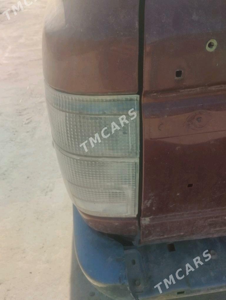 Toyota 4Runner 1994 - 18 000 TMT - Фарап - img 3