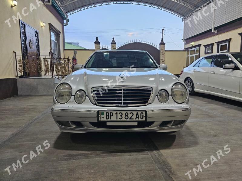 Mercedes-Benz E320 2001 - 130 000 TMT - Чоганлы - img 6