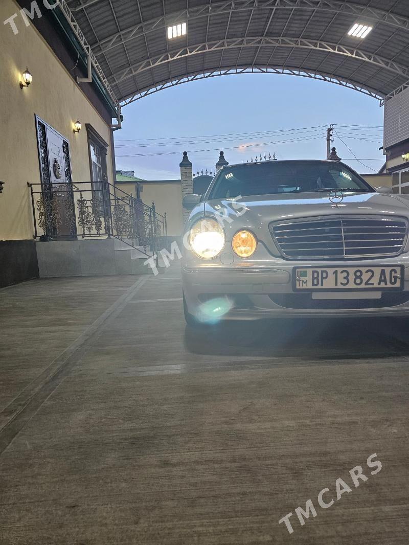 Mercedes-Benz E320 2001 - 130 000 TMT - Чоганлы - img 7