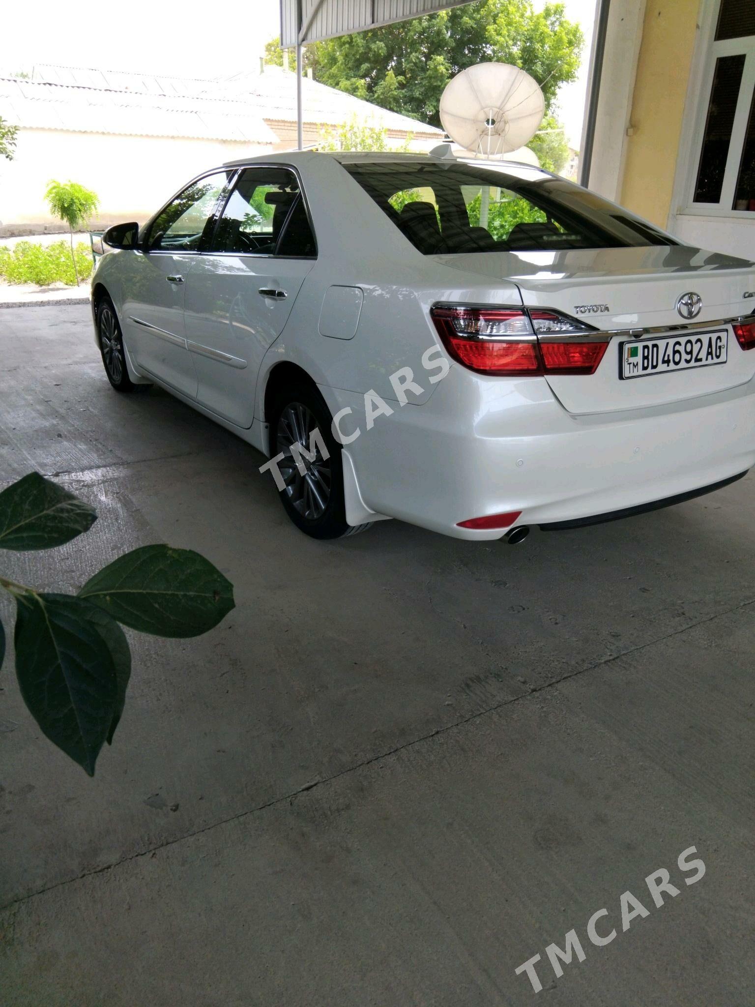 Toyota Camry 2015 - 360 000 TMT - Багир - img 6