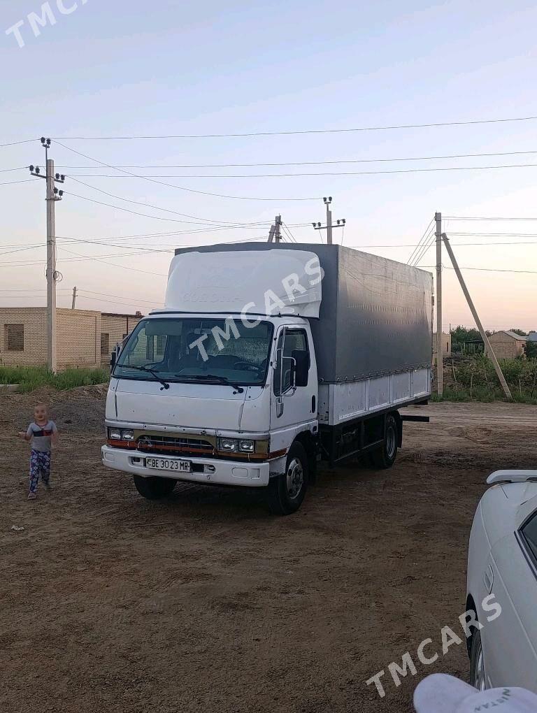 Mitsubishi Canter 2004 - 235 000 TMT - Мары - img 5