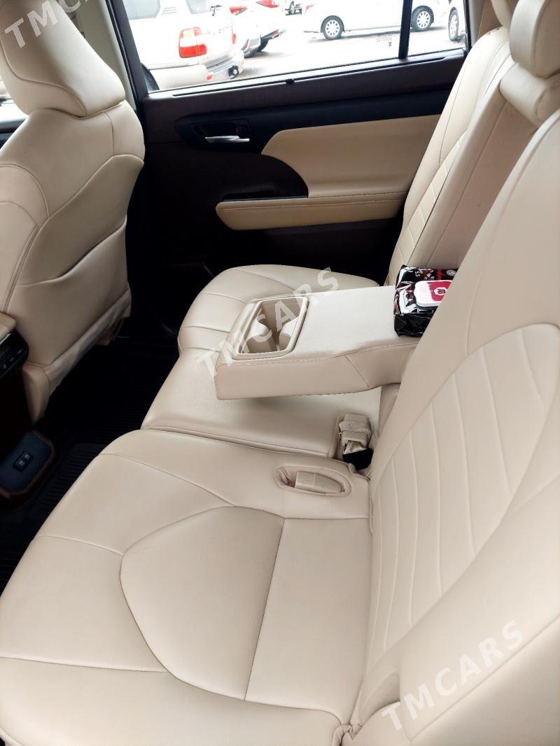 Toyota Highlander 2021 - 530 000 TMT - Aşgabat - img 4