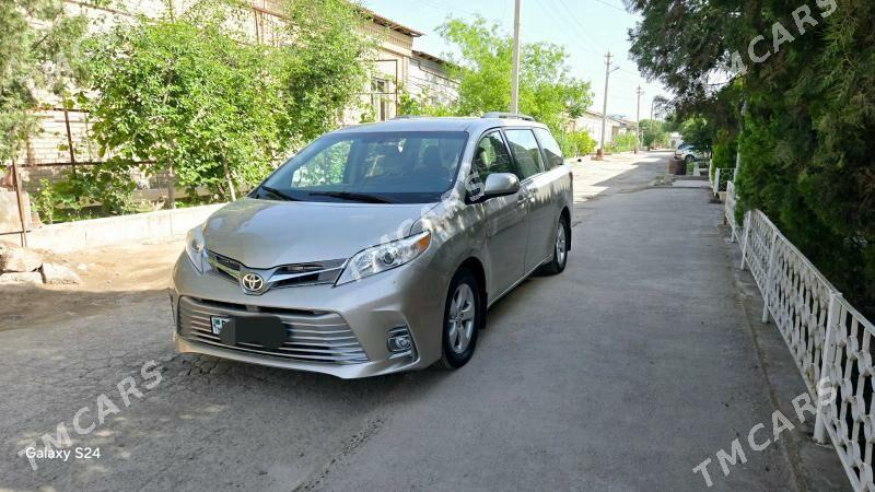Toyota Sienna 2016 - 310 000 TMT - Daşoguz - img 3