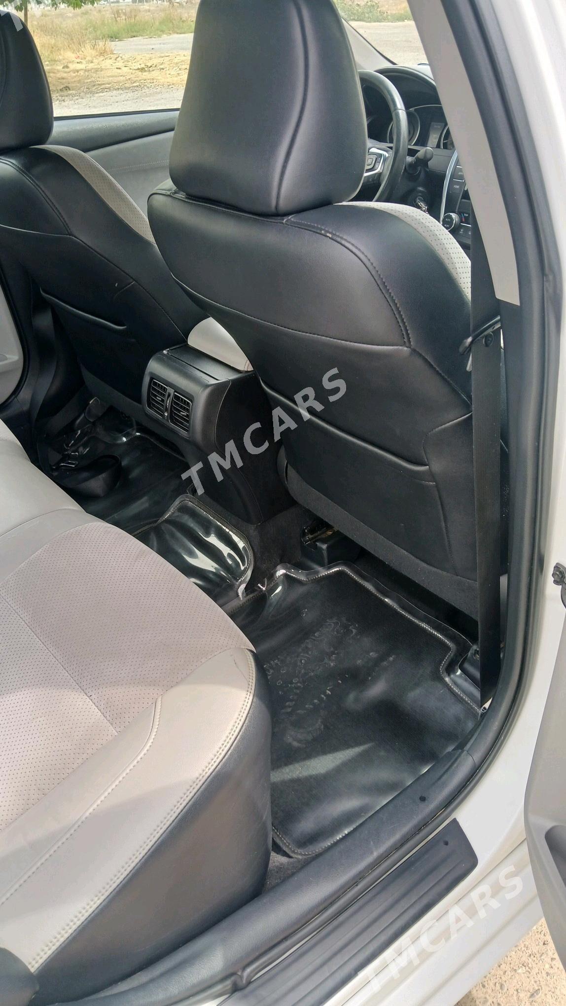 Toyota Camry 2015 - 232 000 TMT - Ашхабад - img 4