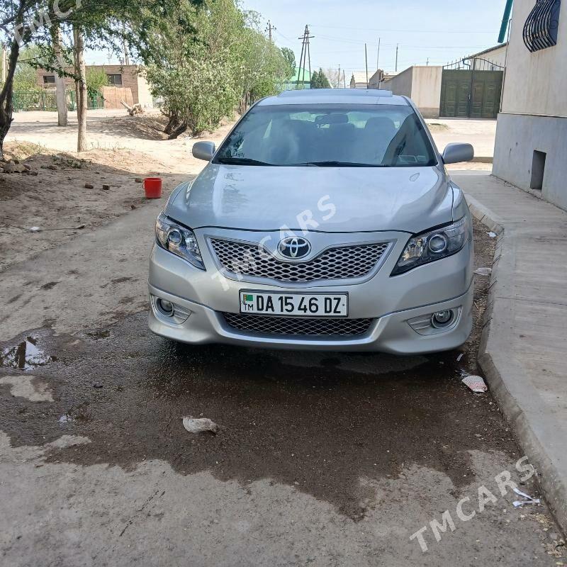 Toyota Camry 2010 - 220 000 TMT - Дашогуз - img 5