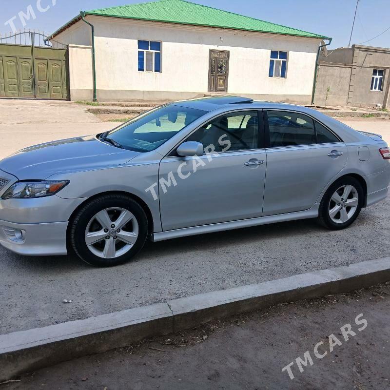 Toyota Camry 2010 - 220 000 TMT - Дашогуз - img 3