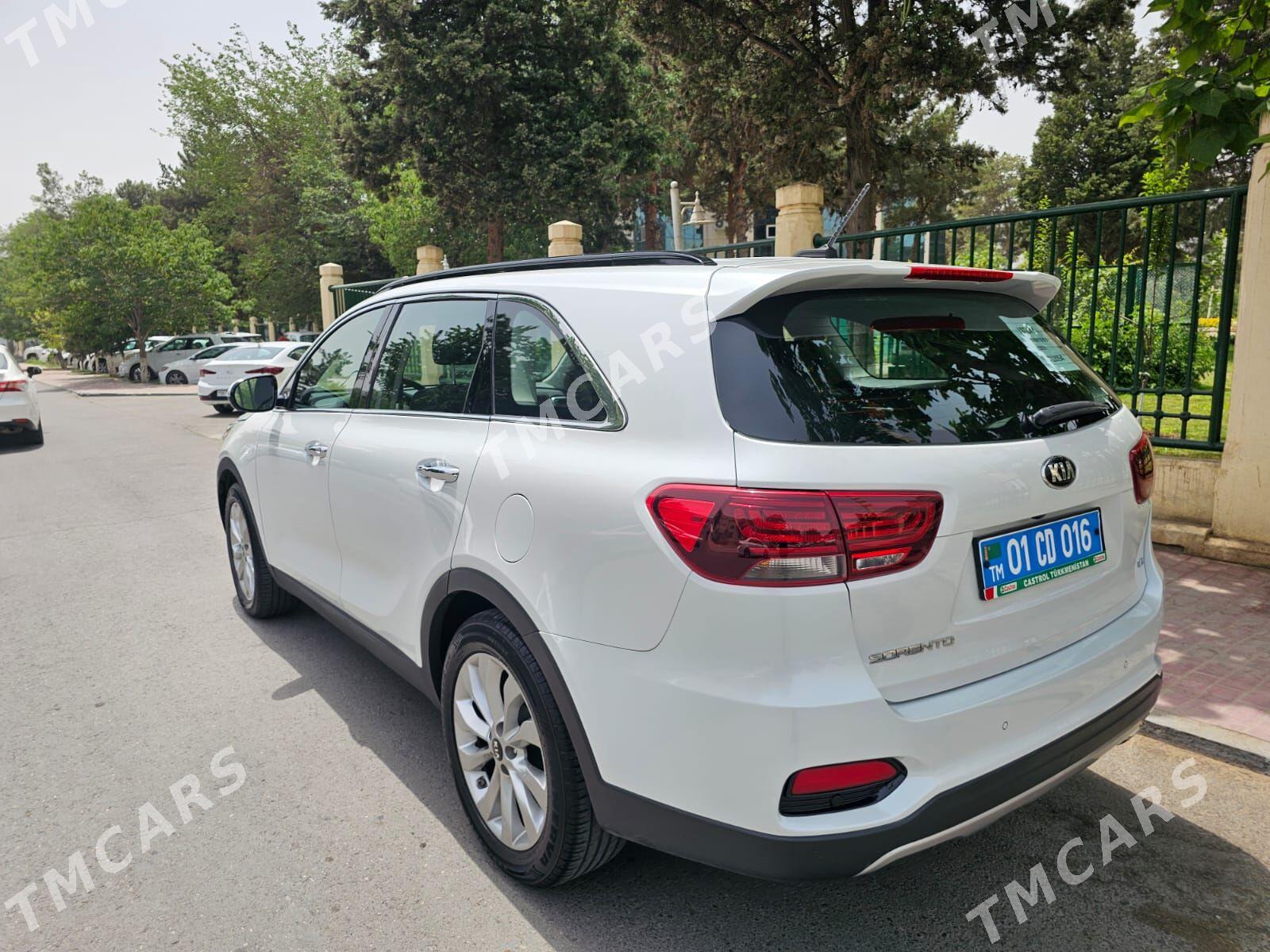 Kia Sorento 2019 - 300 000 TMT - Aşgabat - img 9