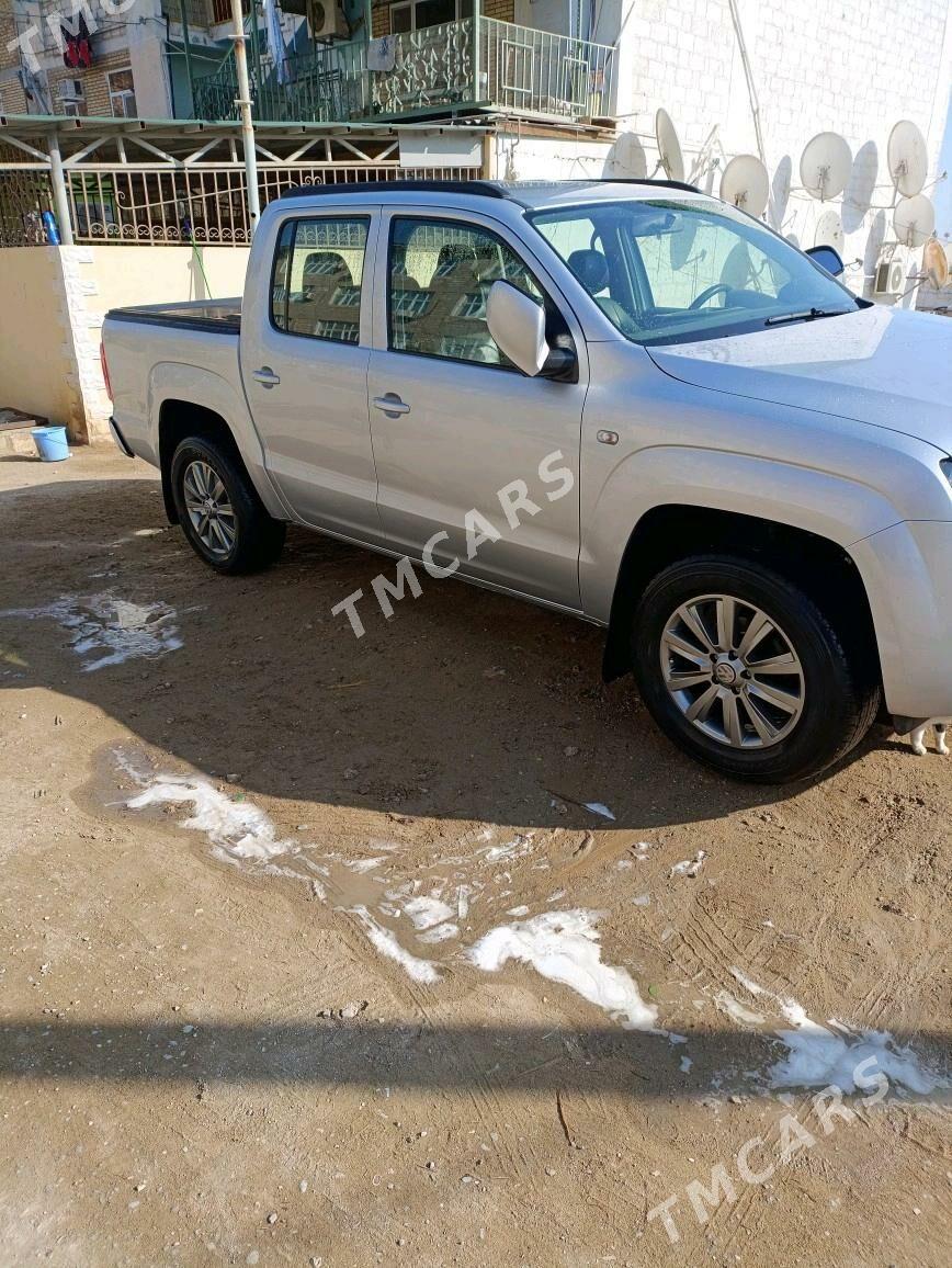 Volkswagen Amarok 2013 - 280 000 TMT - Türkmenbaşy - img 6