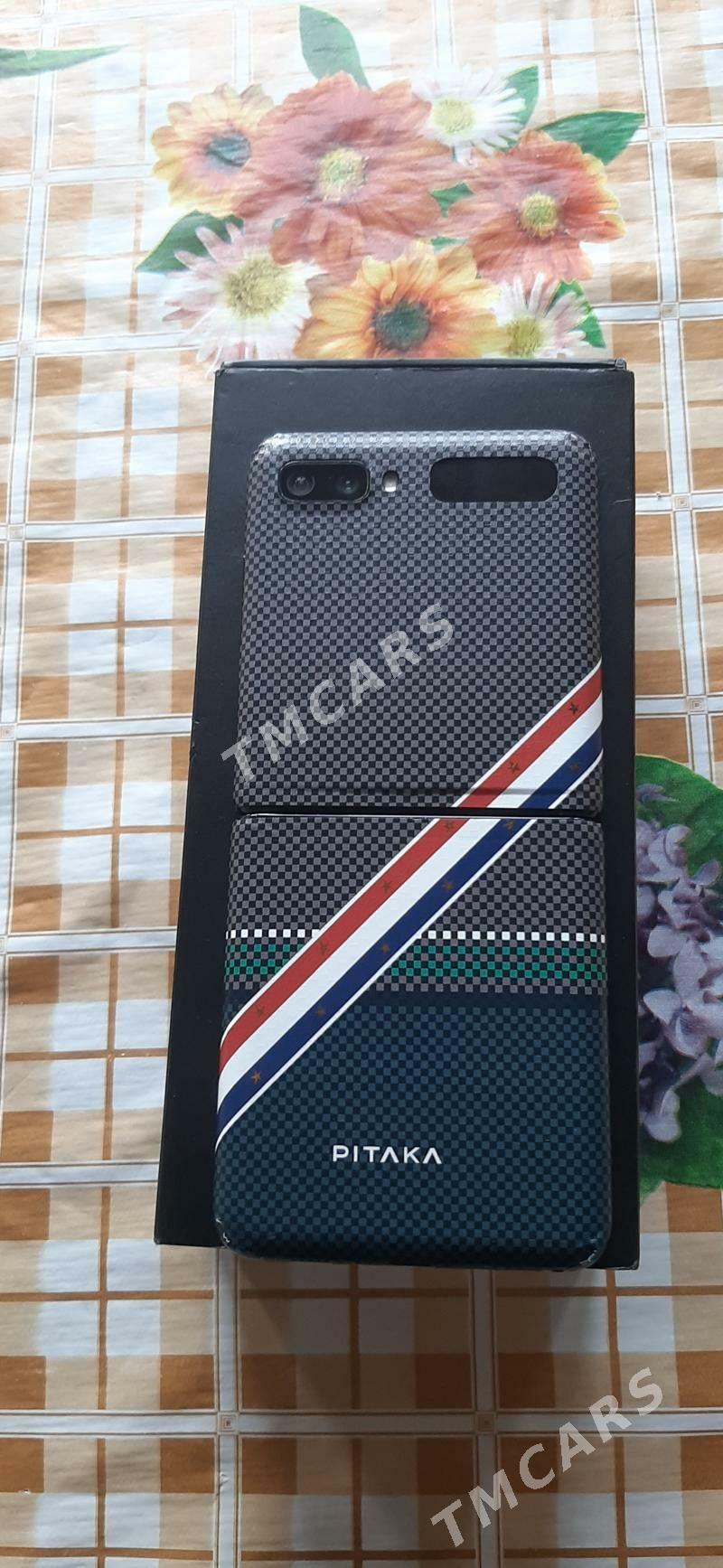Samsung Galaxy z Flip - Parahat 3 - img 2