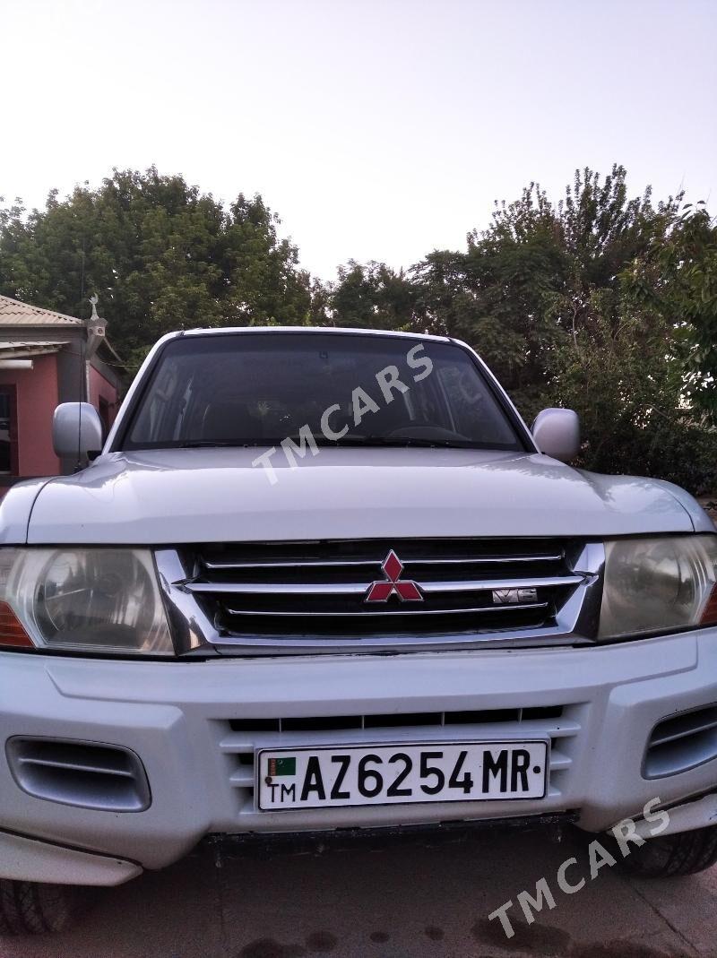 Mitsubishi Montero 2000 - 110 000 TMT - Baýramaly - img 3