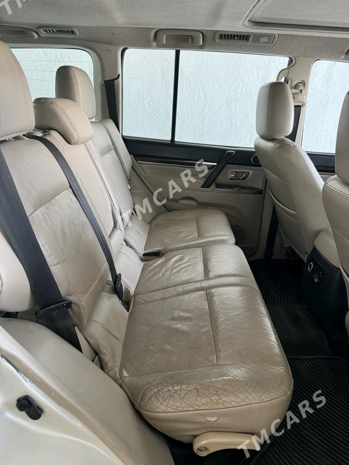 Mitsubishi Pajero 2013 - 200 000 TMT - Türkmenbaşy - img 3