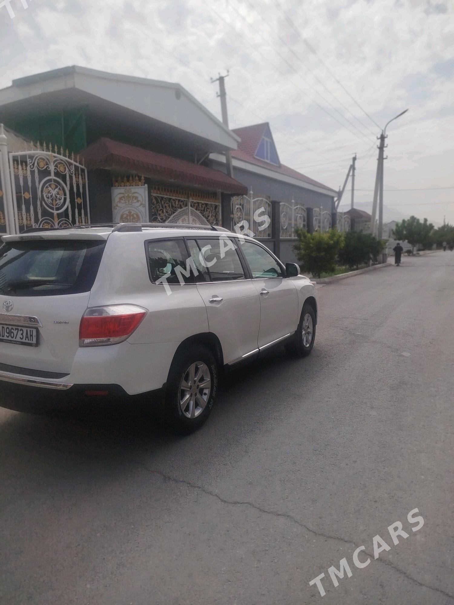 Toyota Highlander 2012 - 280 000 TMT - Aşgabat - img 4