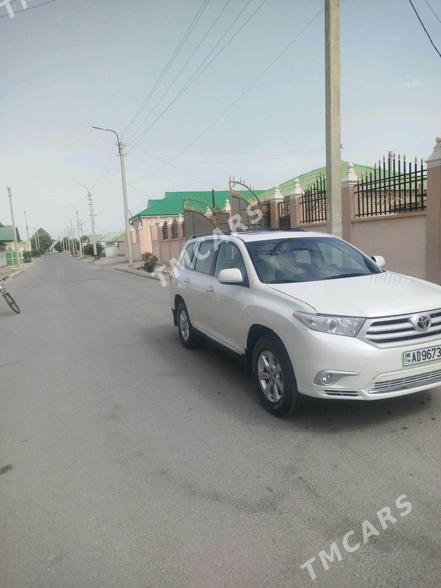 Toyota Highlander 2012 - 280 000 TMT - Aşgabat - img 5