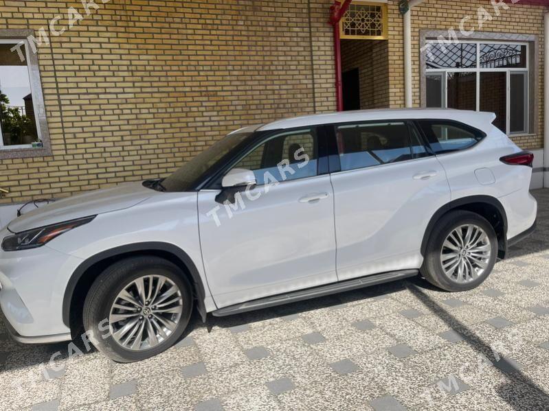 Toyota Highlander 2022 - 588 000 TMT - Mary - img 5