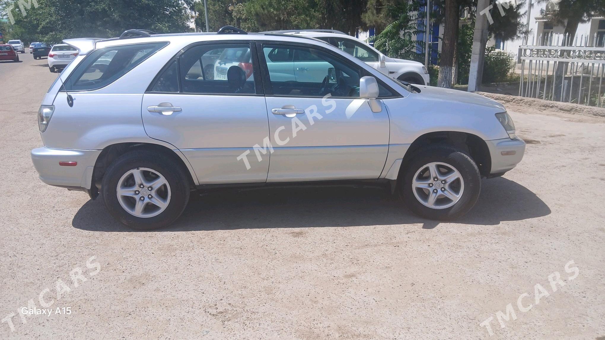 Lexus RX 300 2001 - 150 000 TMT - Дашогуз - img 7