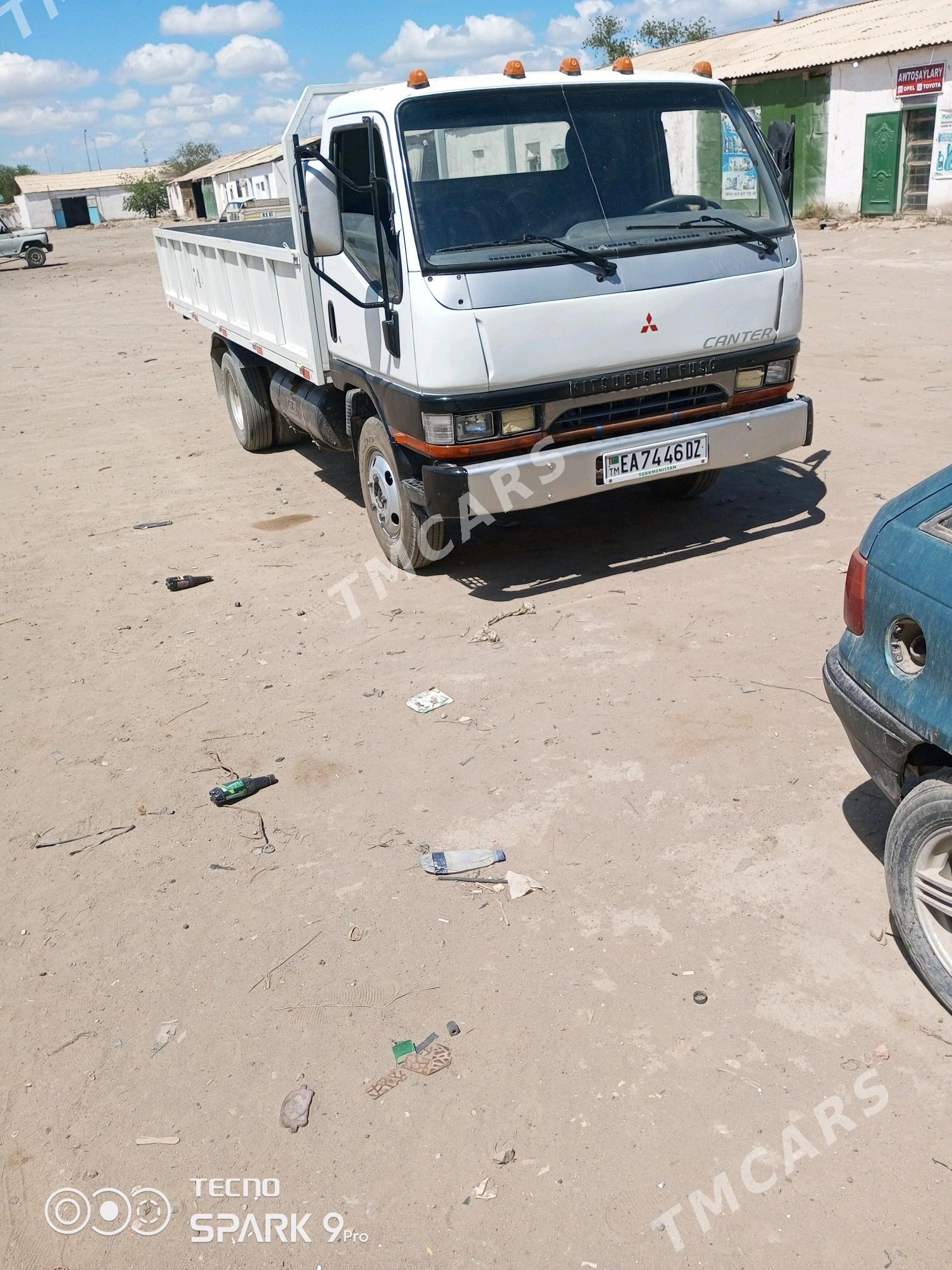 Mitsubishi Canter 2002 - 200 000 TMT - Köneürgenç - img 4