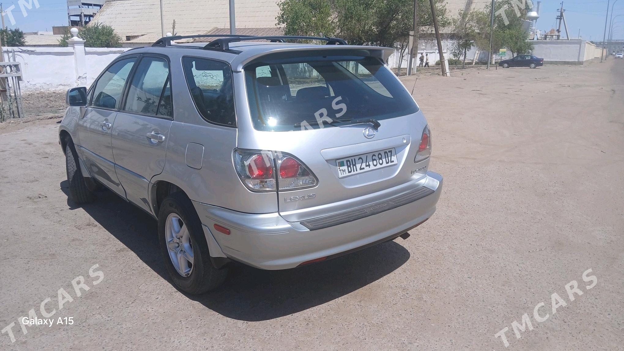 Lexus RX 300 2001 - 150 000 TMT - Дашогуз - img 9