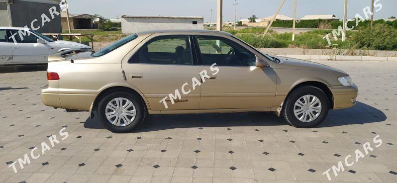 Toyota Camry 1998 - 110 000 TMT - Мургап - img 4