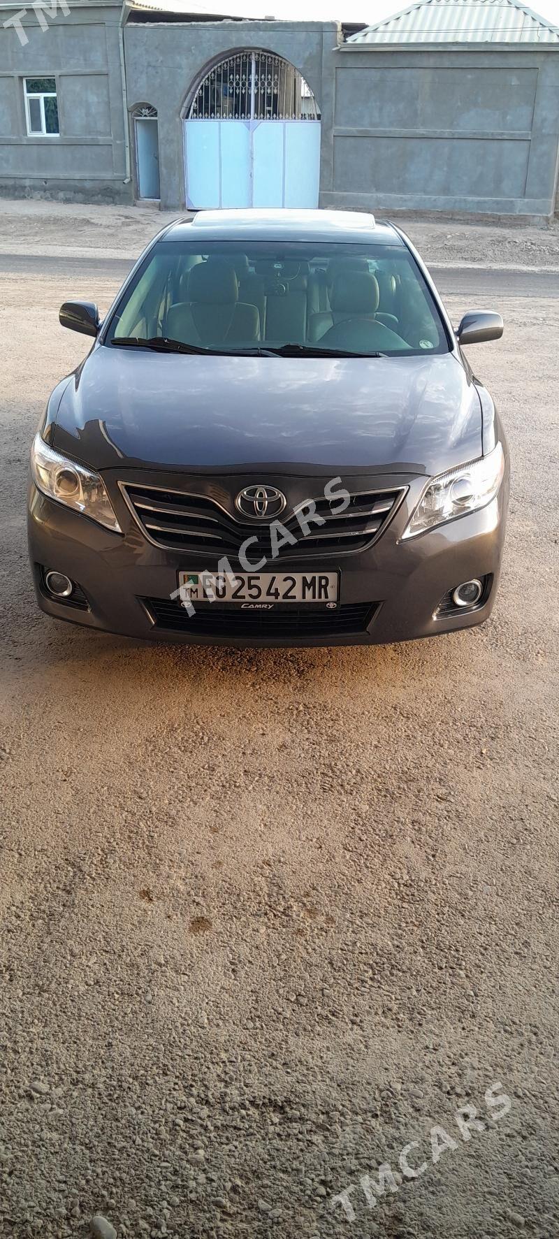 Toyota Camry 2010 - 170 000 TMT - Мары - img 8
