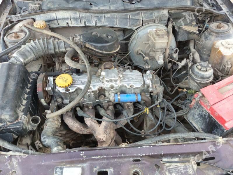 Opel Vectra 1991 - 25 000 TMT - Murgap - img 4