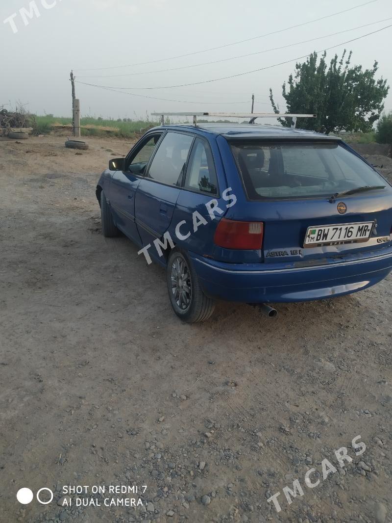Opel Astra 1993 - 20 000 TMT - Сакарчага - img 2