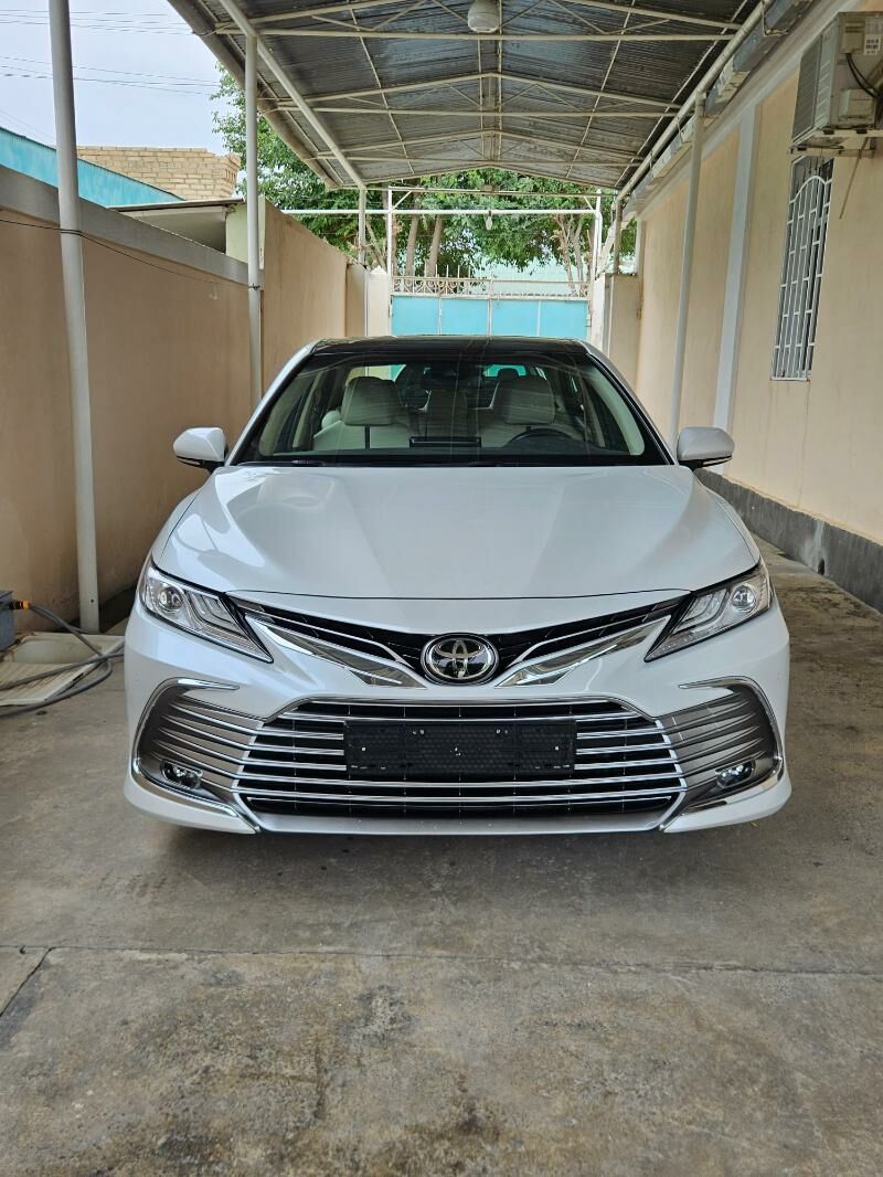 Toyota Camry 2022 - 600 000 TMT - Кëши - img 3