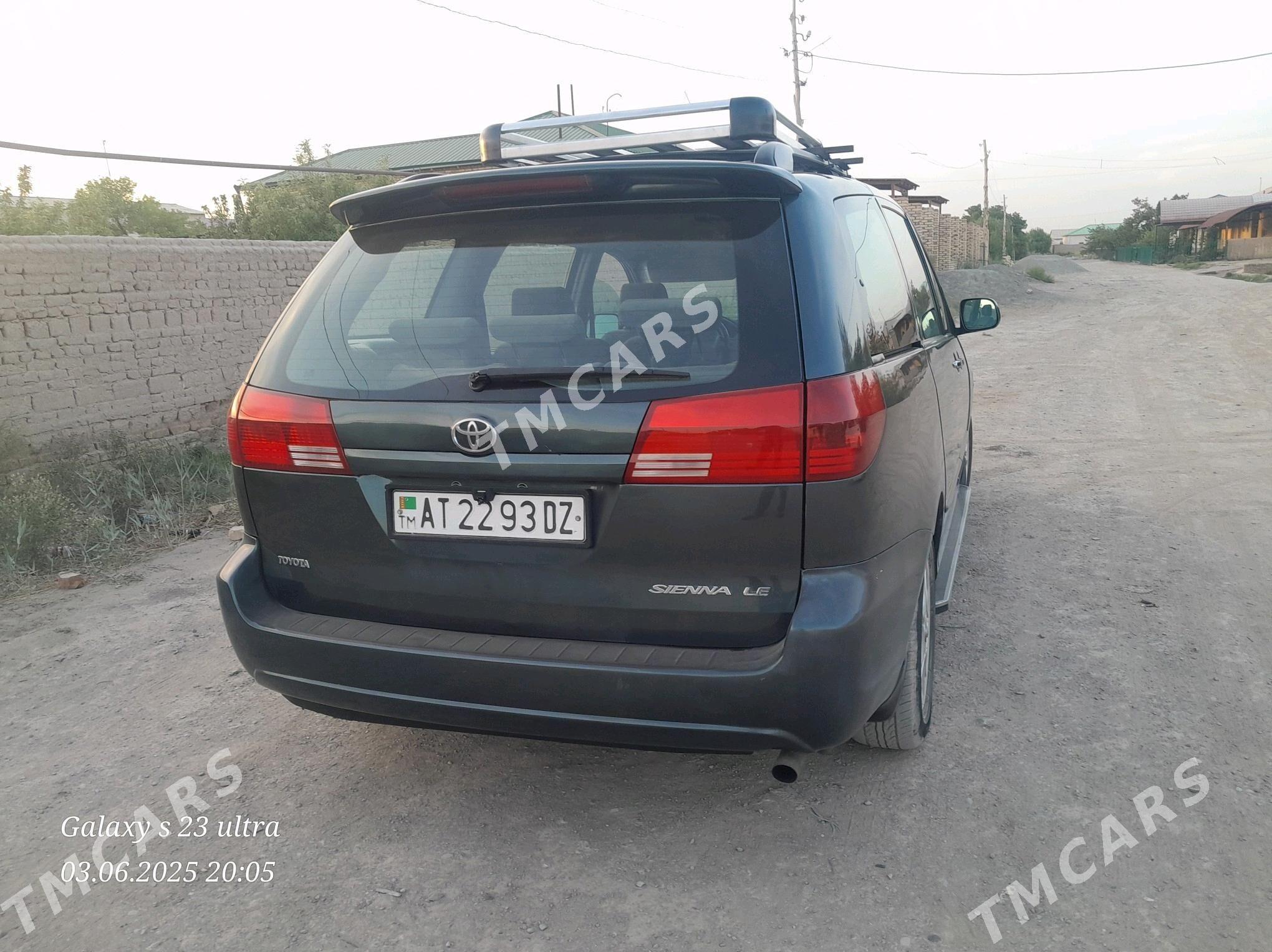 Toyota Sienna 2004 - 180 000 TMT - Дашогуз - img 4