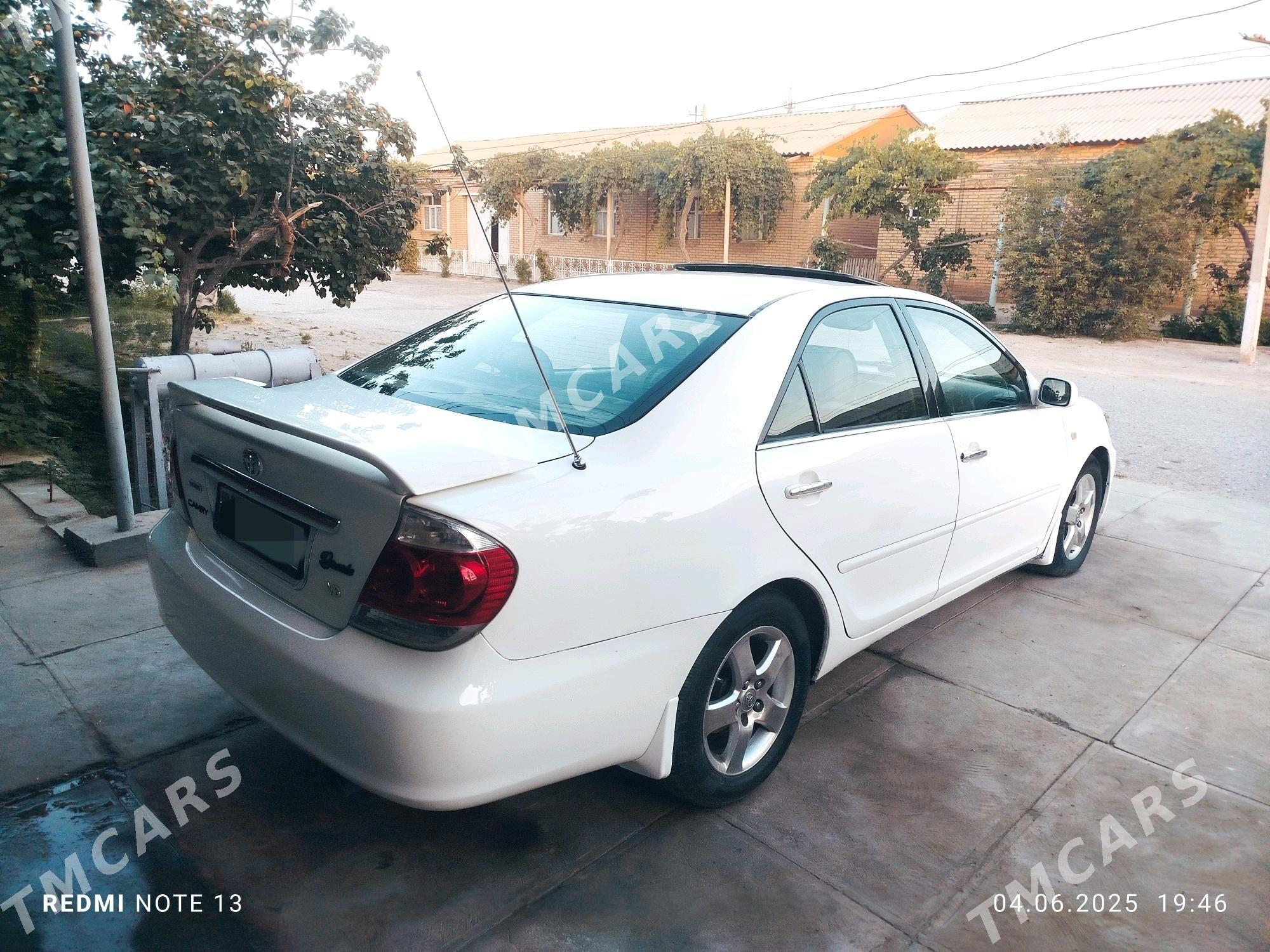 Toyota Camry 2005 - 160 000 TMT - Саят - img 3