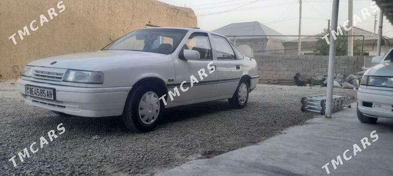 Opel Vectra 1992 - 33 000 TMT - Бахарден - img 3
