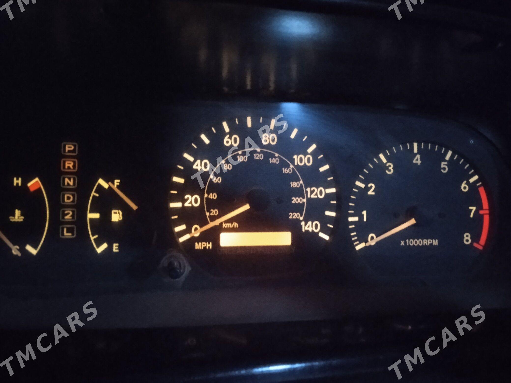 Toyota Camry 2000 - 110 000 TMT - Ýolöten - img 3