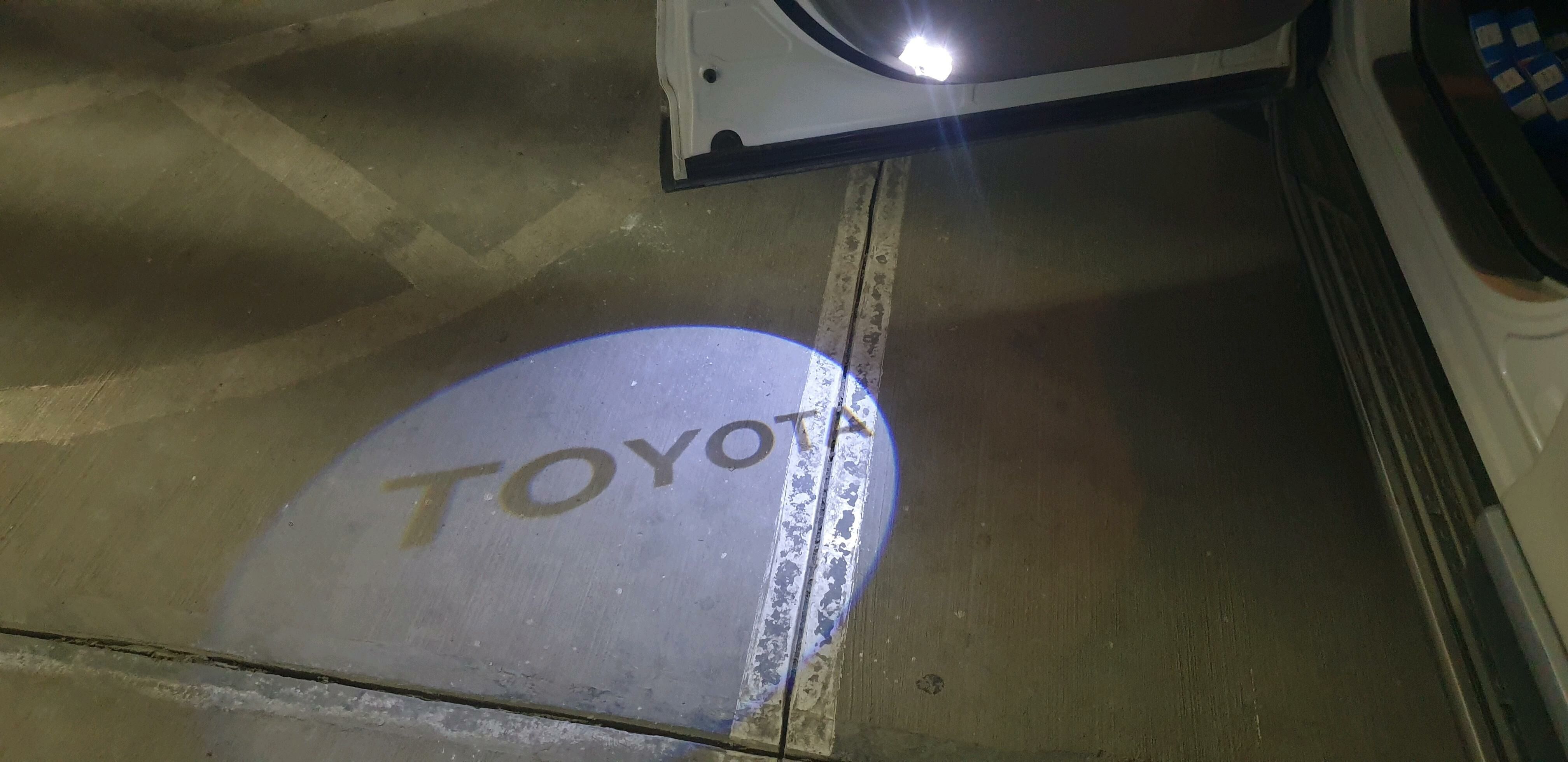 "TOYOTA" ýazgyly gapy çyra 120 TMT - Aşgabat - img 3