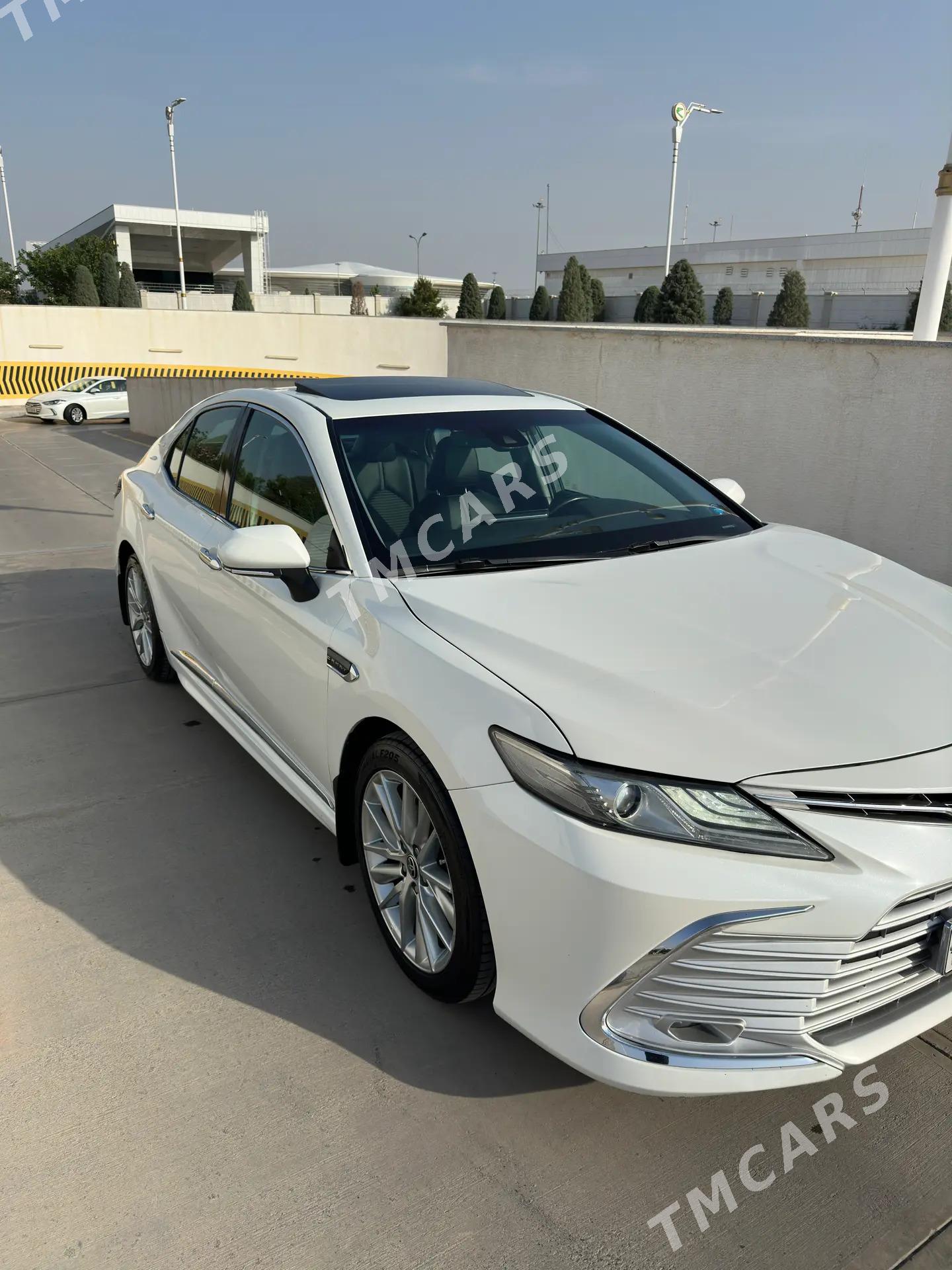 Toyota Camry 2021 - 325 000 TMT - Aşgabat - img 3