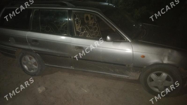 Opel Astra 1997 - 30 000 TMT - Фарап - img 4