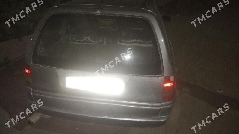 Opel Astra 1997 - 30 000 TMT - Фарап - img 3