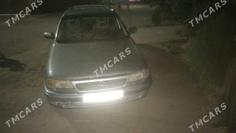 Opel Astra 1997 - 30 000 TMT - Фарап - img 2