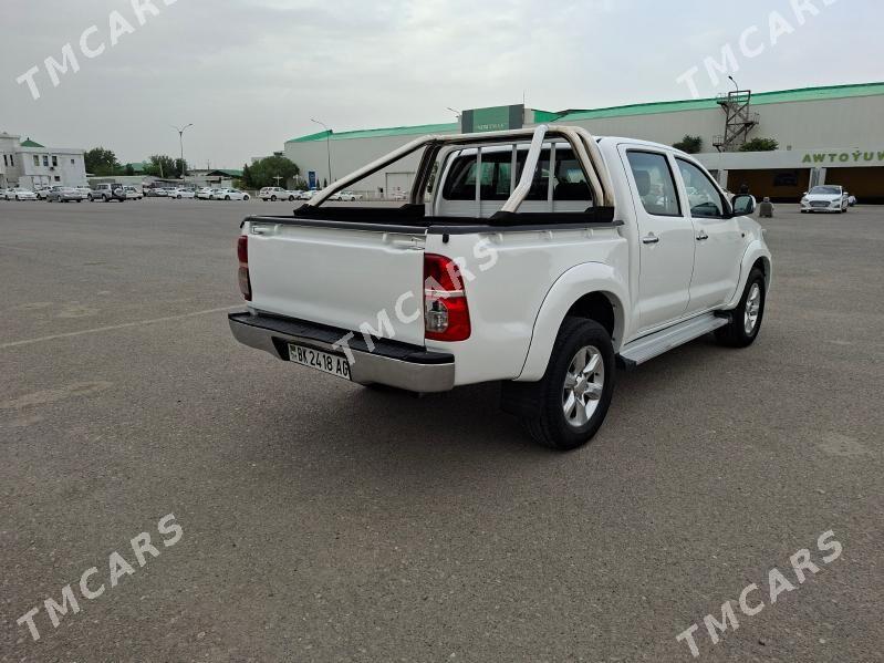 Toyota Hilux 2013 - 295 000 TMT - Hitrowka - img 4