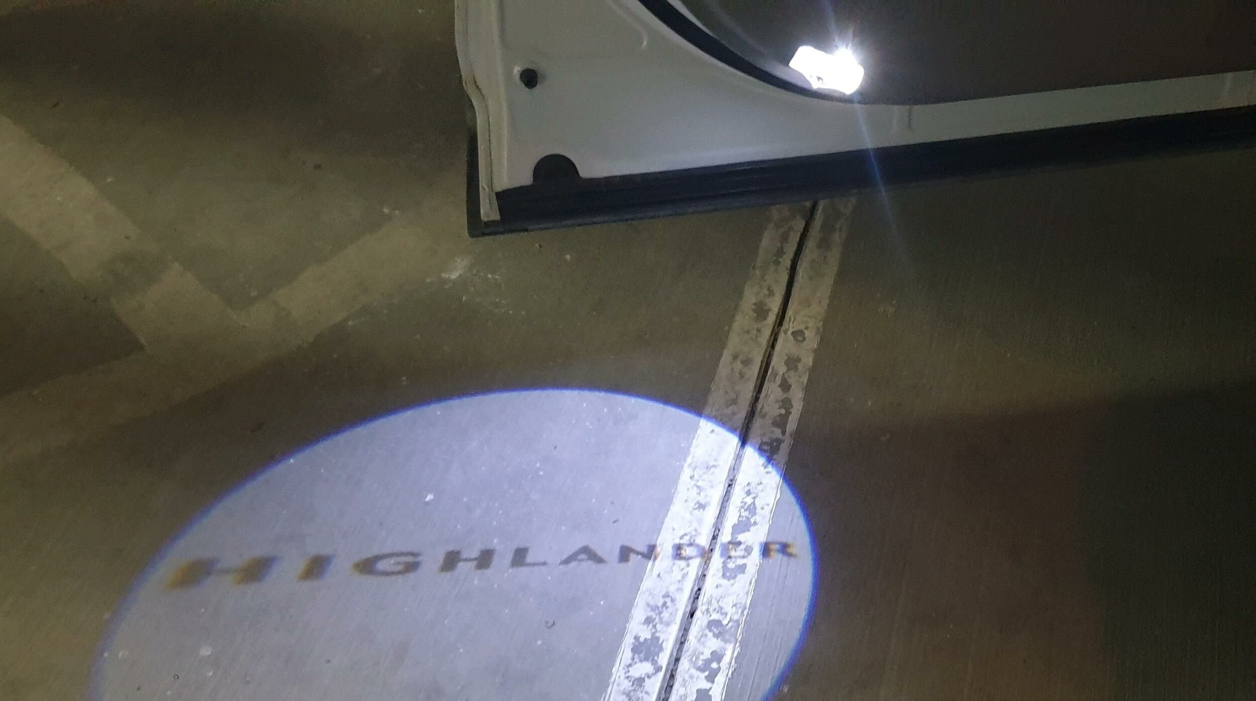 "HIGHLANDER" ýazgyly gapy çyra 120 TMT - Aşgabat - img 4