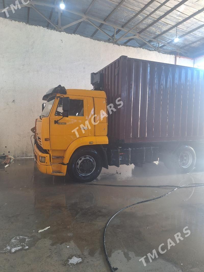Kamaz Euro 3 2005 - 280 000 TMT - Şabat etr. - img 2