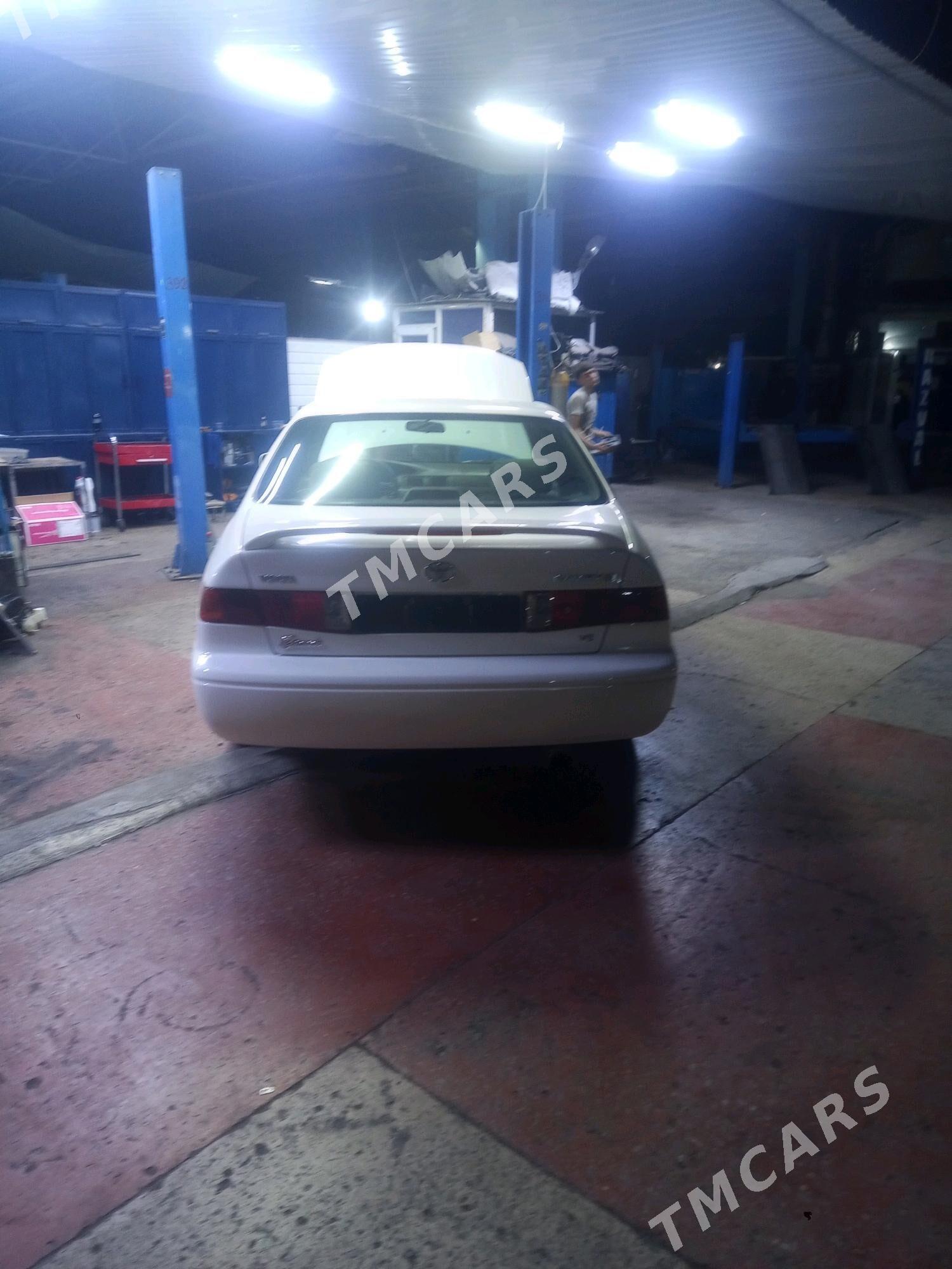 Toyota Camry 2001 - 170 000 TMT - Aşgabat - img 4