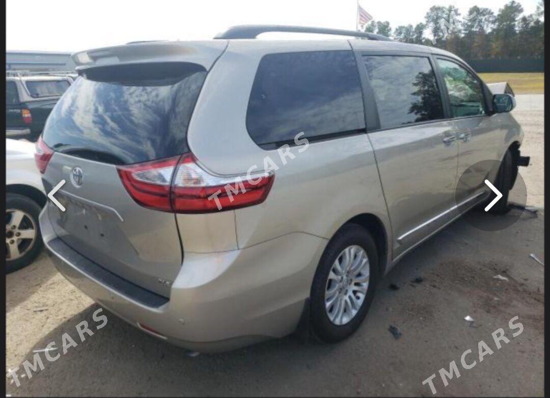 Toyota Sienna 2018 - 370 000 TMT - 30 мкр - img 9