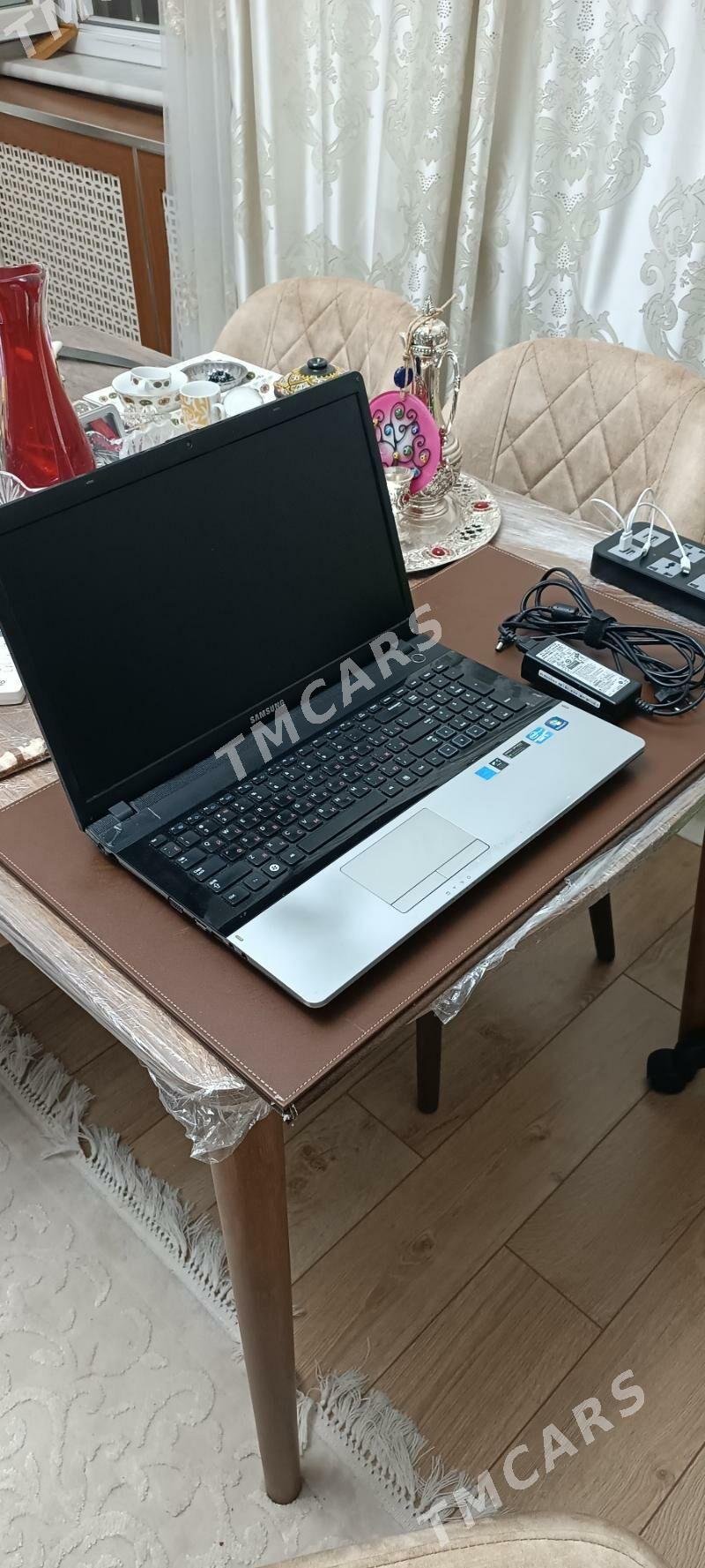 Noutbuk ноутбук Samsung 17'' - Aşgabat - img 2
