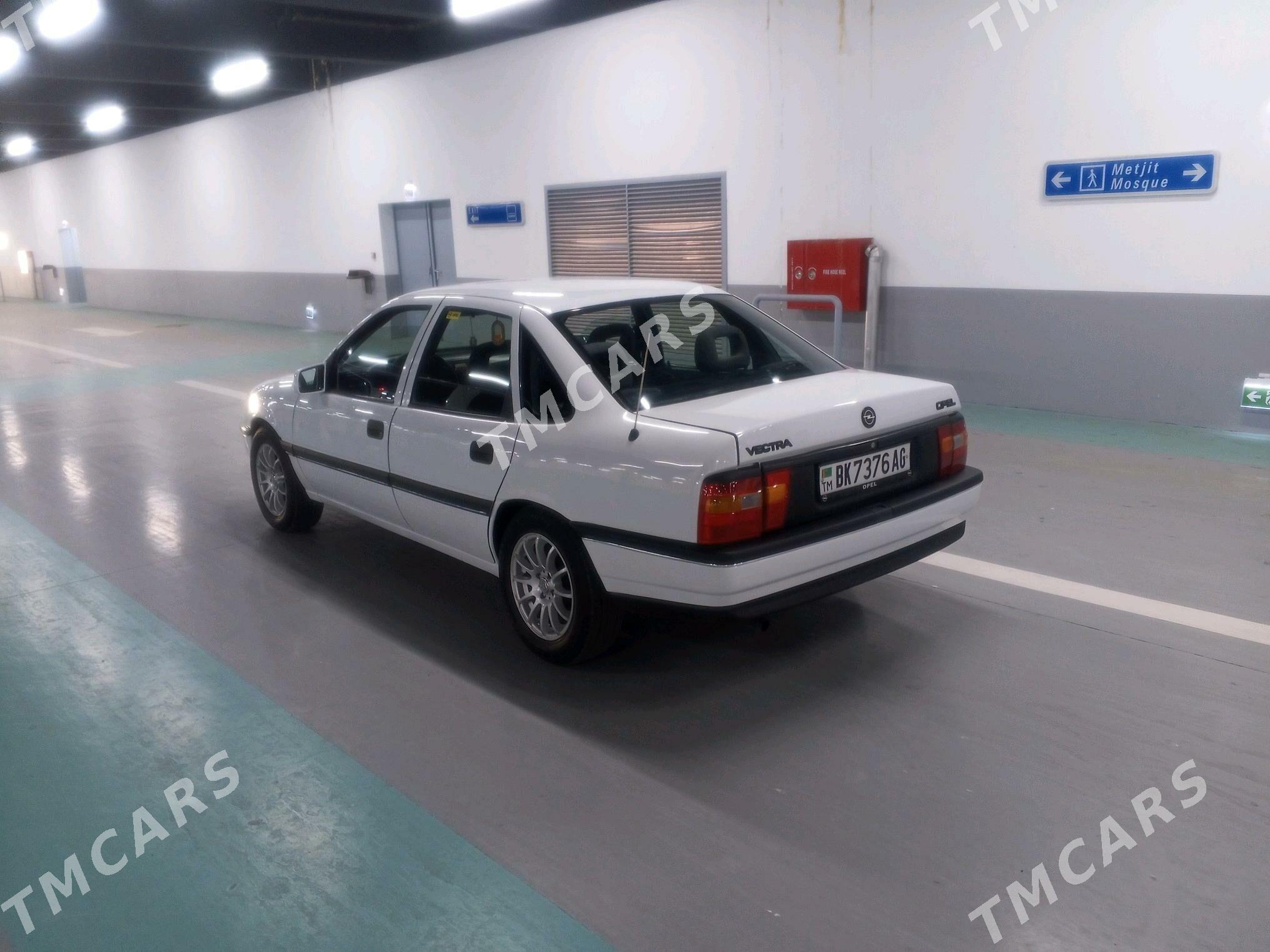 Opel Vectra 1990 - 45 000 TMT - Aşgabat - img 4