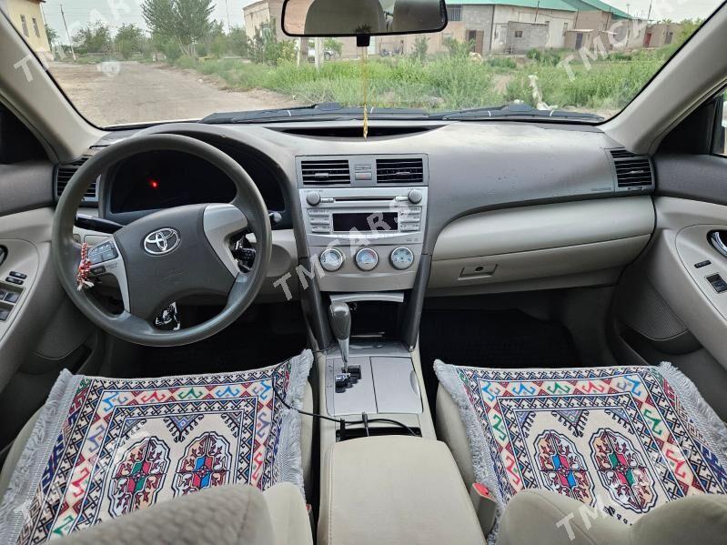 Toyota Camry 2011 - 190 000 TMT - Кёнеургенч - img 2