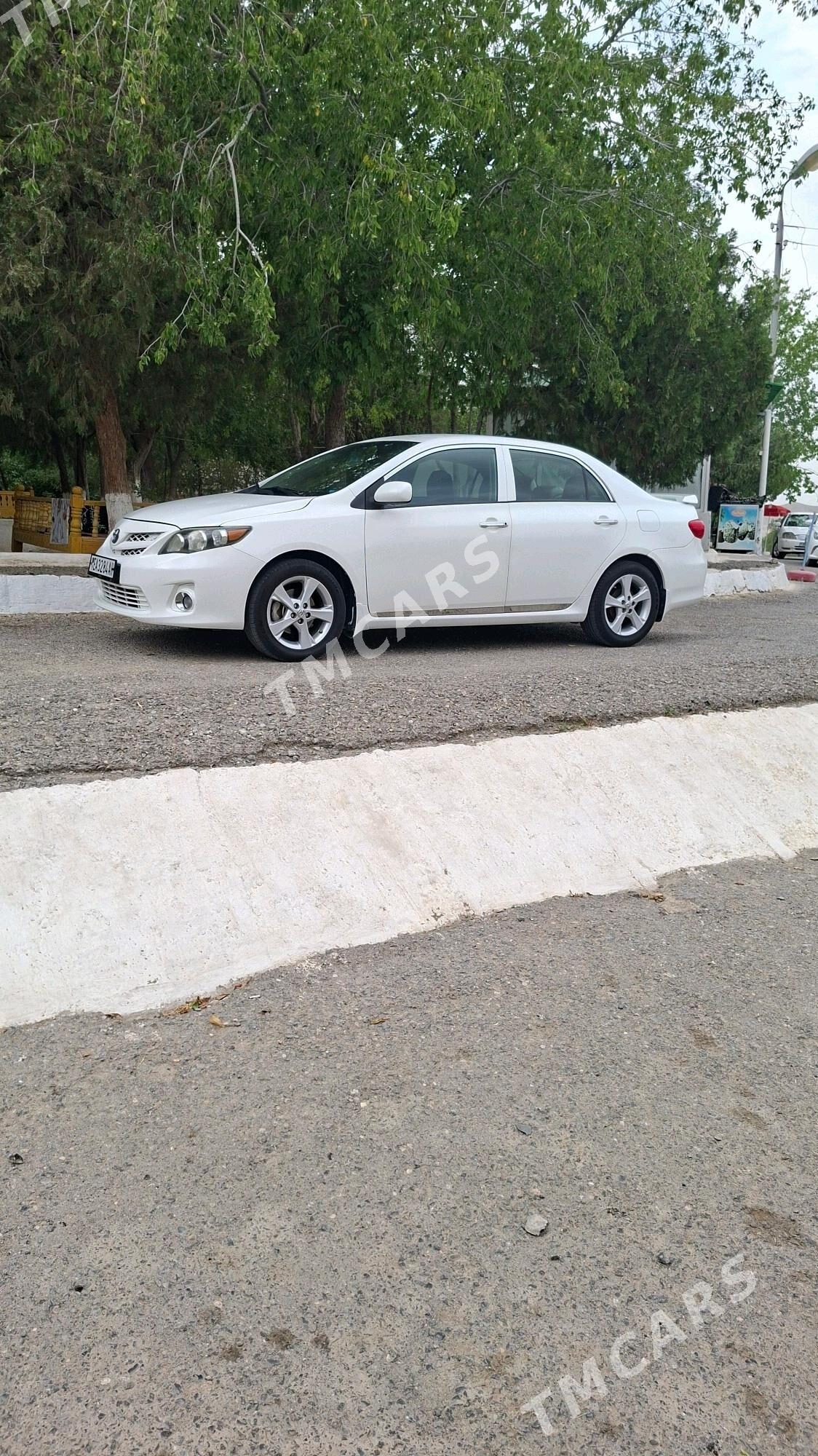 Toyota Corolla 2013 - 160 000 TMT - Бахарден - img 5