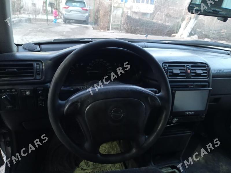 Opel Vectra 1993 - 40 000 TMT - Туркменабат - img 2