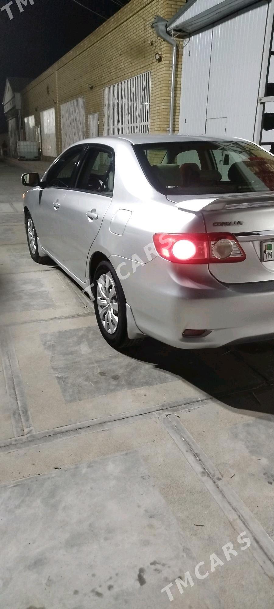 Toyota Corolla 2012 - 160 000 TMT - Байрамали - img 4