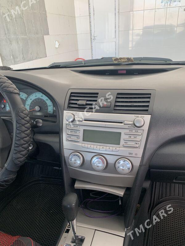 Toyota Camry 2010 - 195 000 TMT - Магданлы - img 9