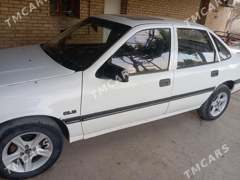 Opel Vectra 1991 - 22 000 TMT - Саят - img 4