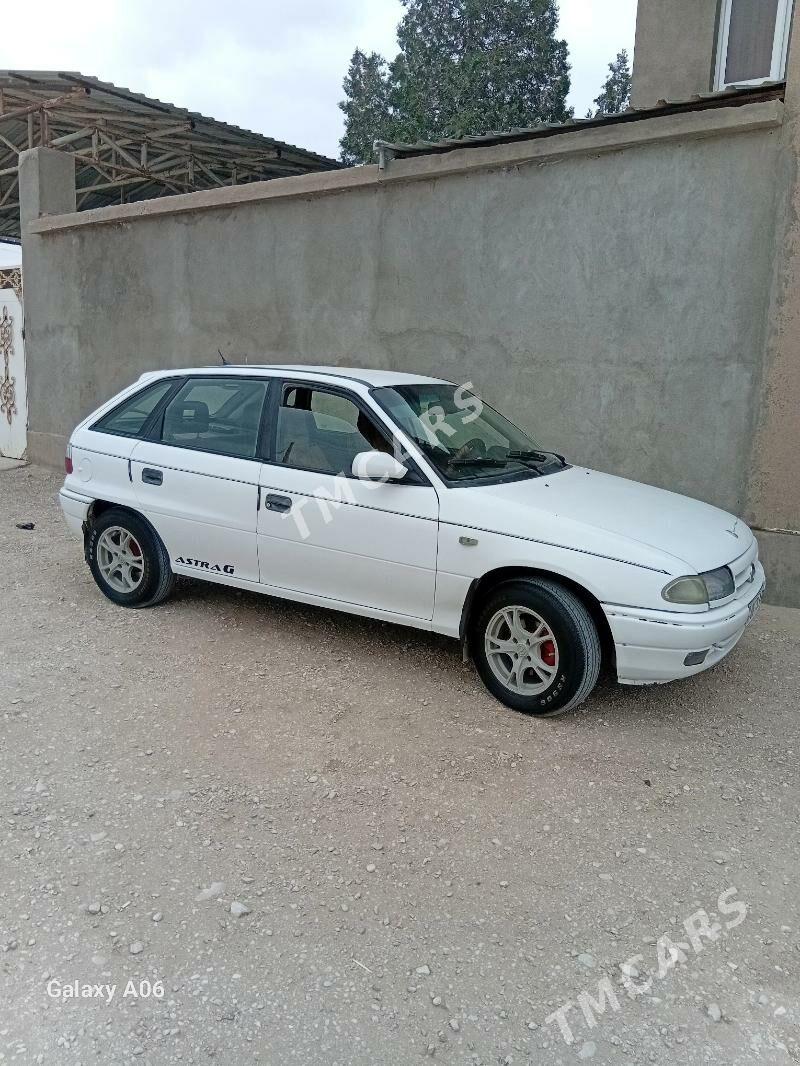 Opel Astra 1996 - 40 000 TMT - Гумдаг - img 3