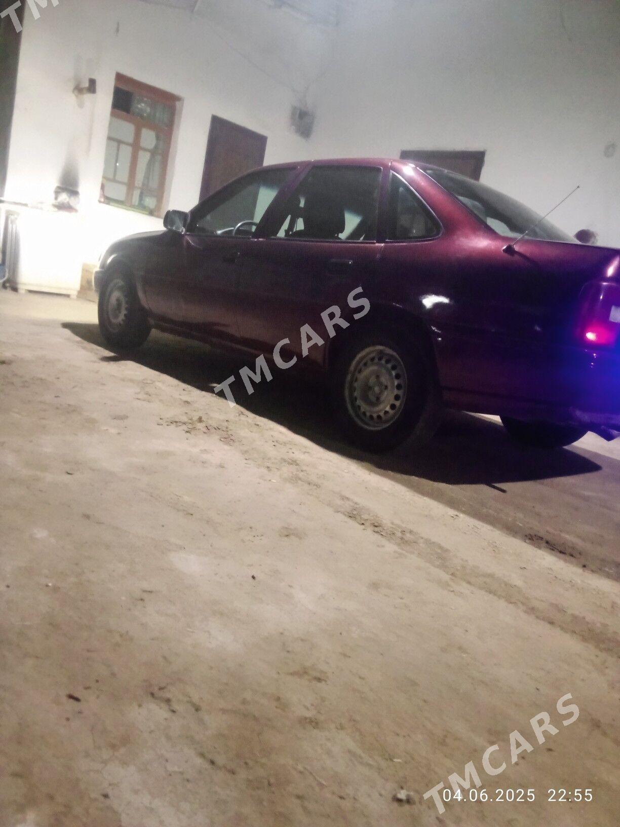 Opel Vectra 1990 - 30 000 TMT - Саят - img 9